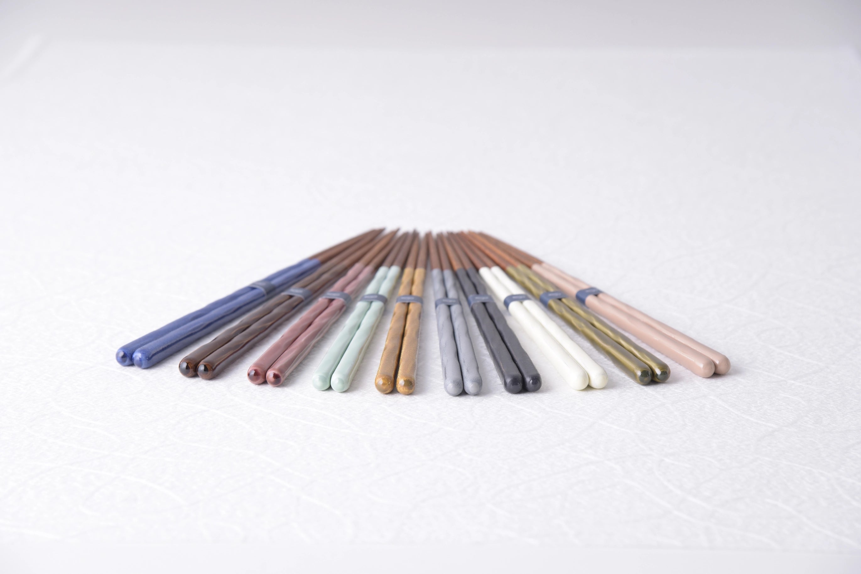 Paire de baguettes laquées | Kurabi