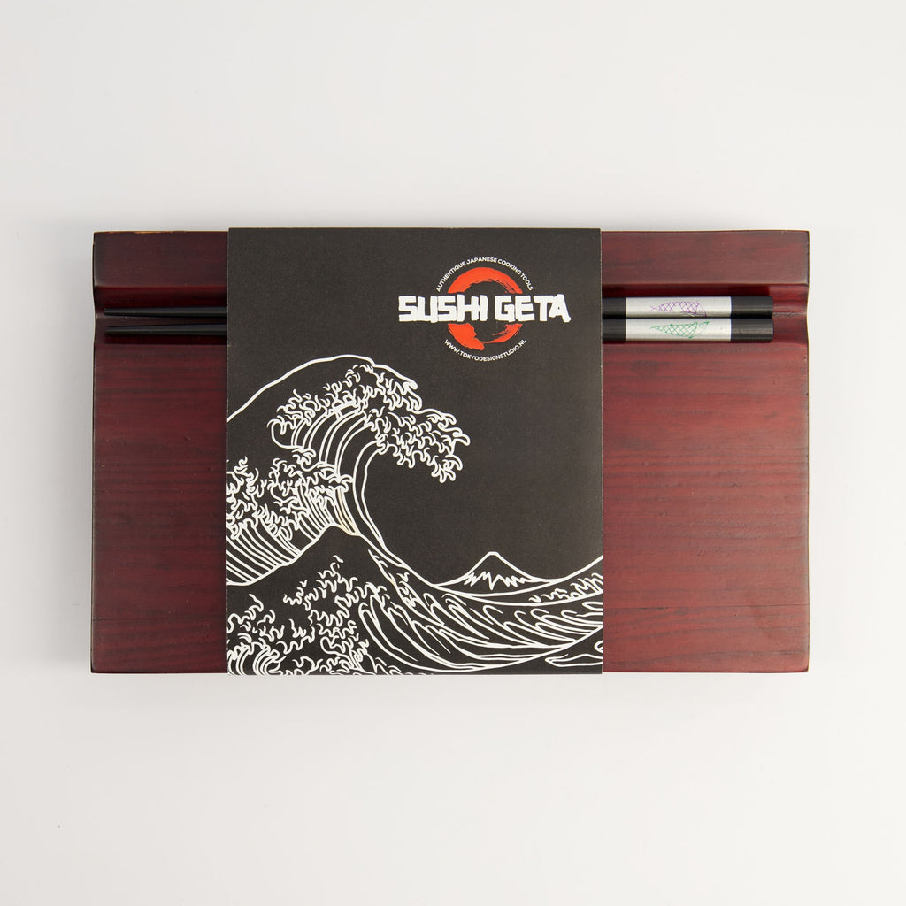 Plateau sushi en bois avec baguettes – 24 cm