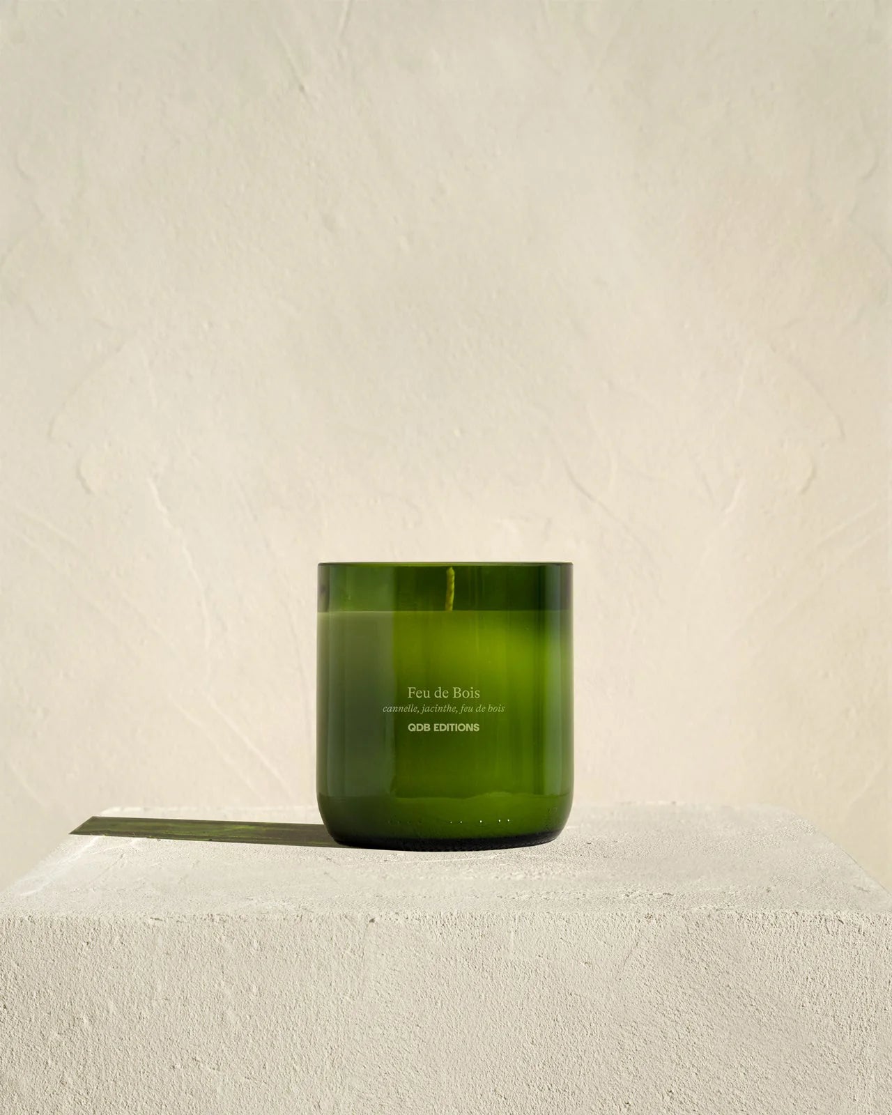 Bougie parfumée "Feu de bois" | QDB éditions