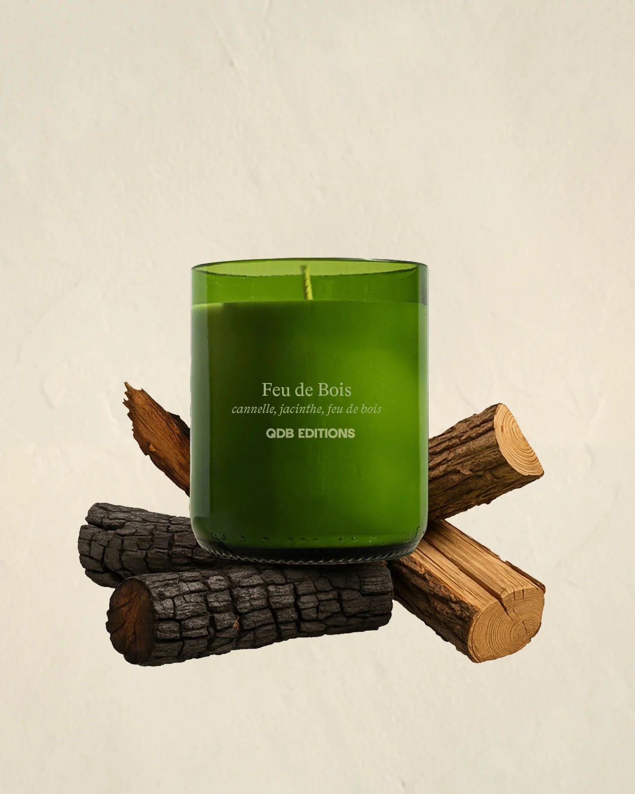 Bougie parfumée "Feu de bois" | QDB éditions