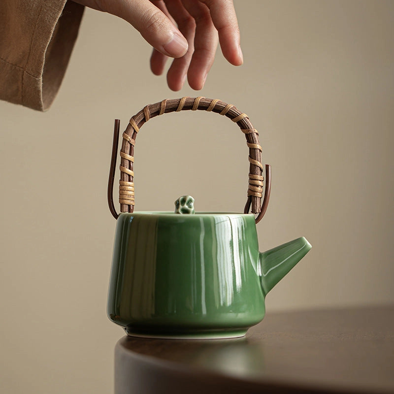 Théière artisanale en céramique verte 200ml